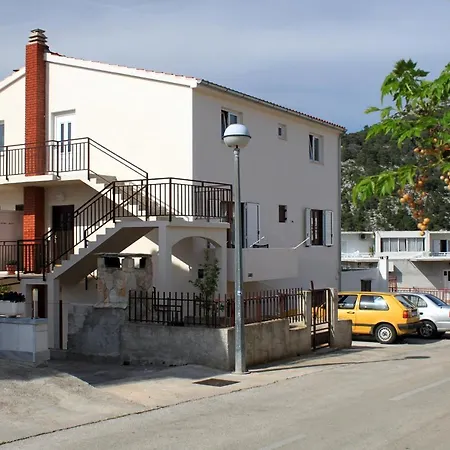 Pensionat And With Parking Space Hvar - 8717 3*