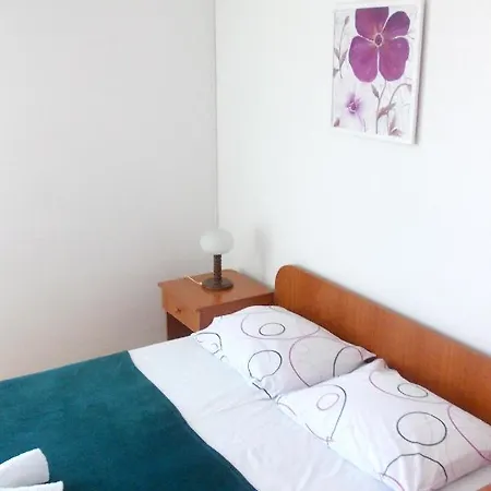 And With Parking Space Hvar - 8717 Πανσιόν 3*