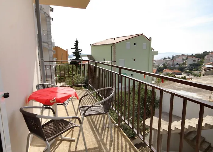 And With Parking Space Hvar - 8717 赫瓦尔